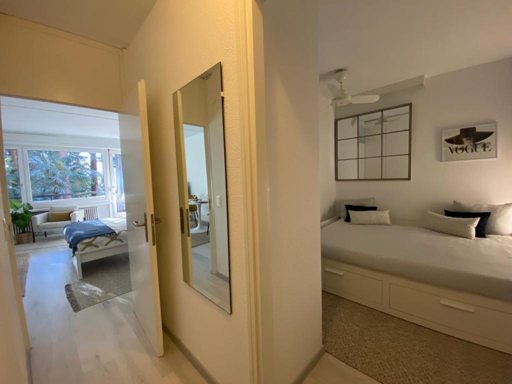 Luganersee, Pool, Strand, Parkplatz, Suite Bissone Exterior foto